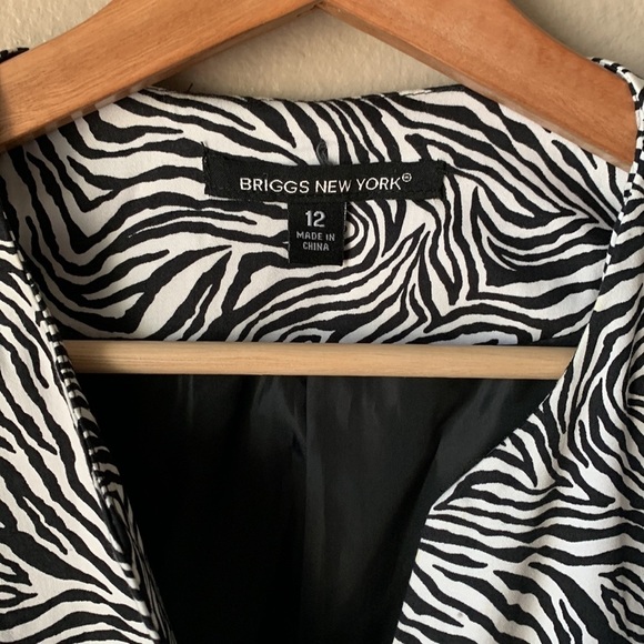 BRIGGS NEW YORK Animal Print 3/4 Sleeve Jacket - Picture 3 of 7